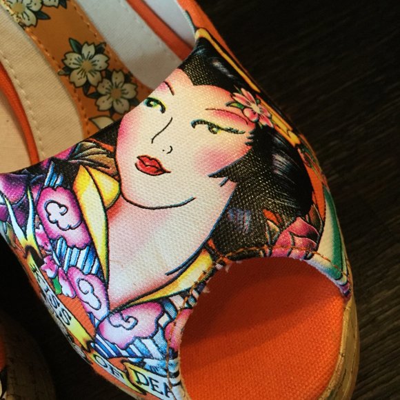 Ed Hardycasablanc orange print platform wedges Sz 8 1/2 - Picture 4 of 6